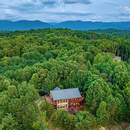 Panorama Mountain View Cabin, Less Than 10 Miles From Gatlinburg And Dollywood, Dog Friendly, 6 Bedrooms Sleeps 17, Fire Pit, Hottub, Washer Dryer, Fully Loaded Kitchen, Gameroom With A Tv, Pool Table, Arcade, Air Hockey, And Foosball Севьервилл Экстерьер фото